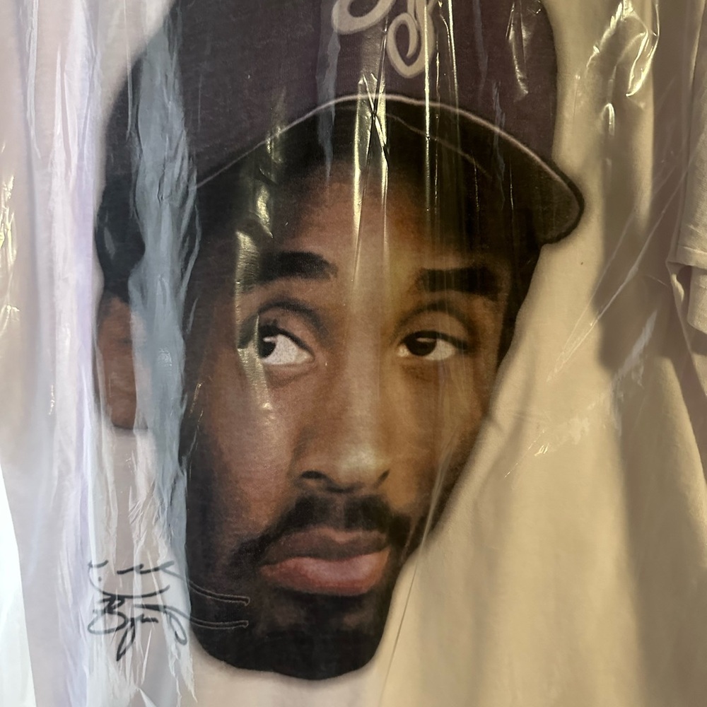 Kobe Bryant customized tee shirt men’s large
